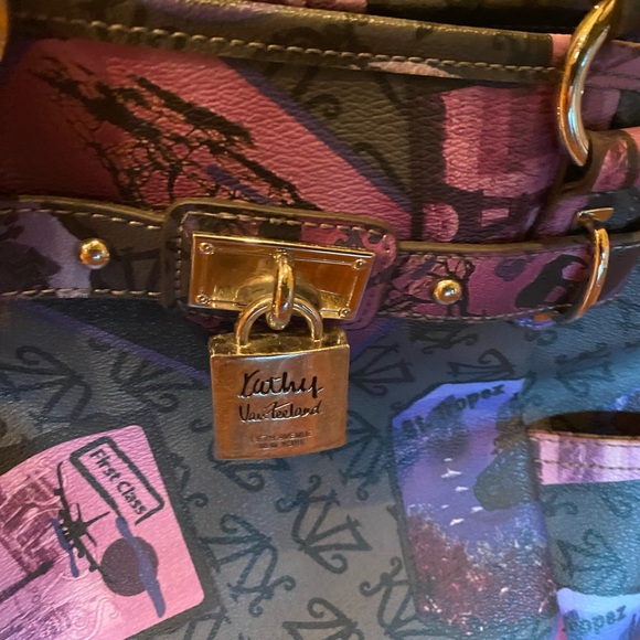 Kathy Van Zeeland bag purse purple. Safari / travel decorated and gently used! - Picture 6 of 11